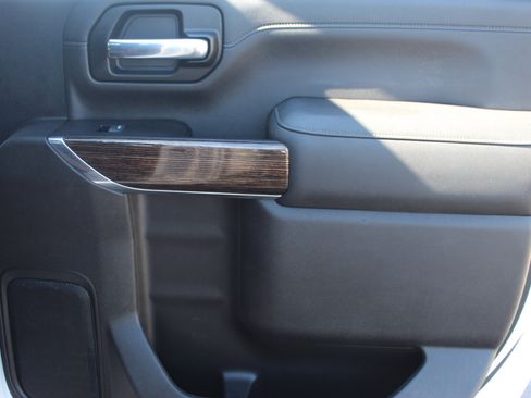 Used 2022 GMC Sierra 2500 SLE w/ SLE Convenience Package image 20