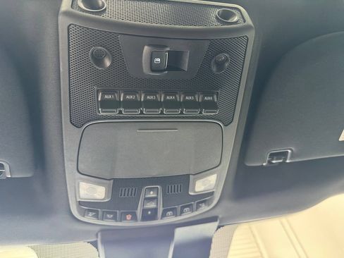 Used 2021 Ford F250 Platinum w/ FX4 Off-Road Package AWD/4WD image 18