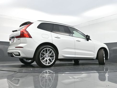 Used 2025 Volvo XC60 B5 Ultra w/ Protection Package Premier image 29