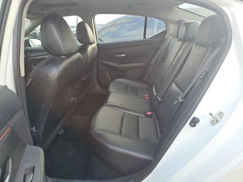 Used 2025 Nissan Sentra SR w/ SR Premium Package FWD image 4