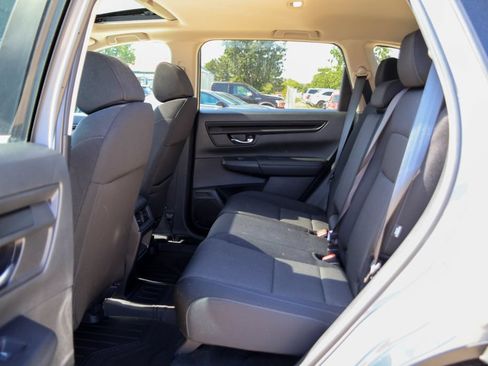 Used 2025 Honda CR-V EX image 9