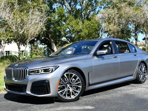 Used 2020 BMW 740i w/ Luxury Rear Seating Package image 22