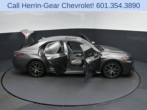 Used 2023 Toyota Camry SE w/ Convenience Package FWD image 45