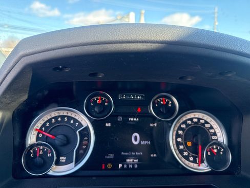 Used 2014 RAM 2500 Outdoorsman image 16