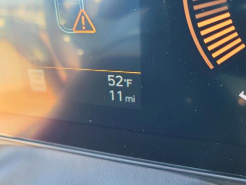 New 2026 Hyundai Kona SEL Premium image 18