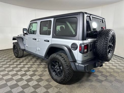 Used 2024 Jeep Wrangler Unlimited AWD/4WD image 5