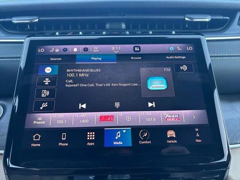Certified 2025 Jeep Grand Cherokee Limited AWD/4WD image 32