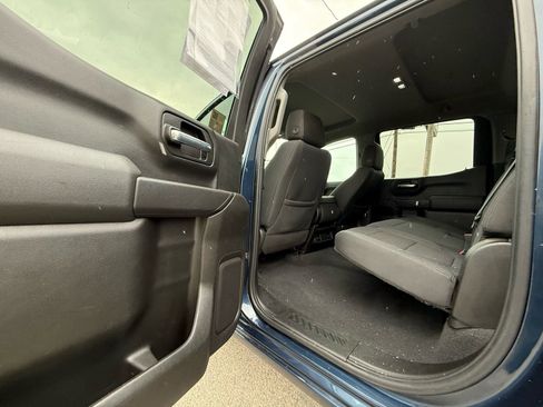 Used 2020 Chevrolet Silverado 1500 LT image 22