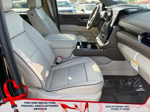 New 2026 GMC Yukon XL Denali image 21