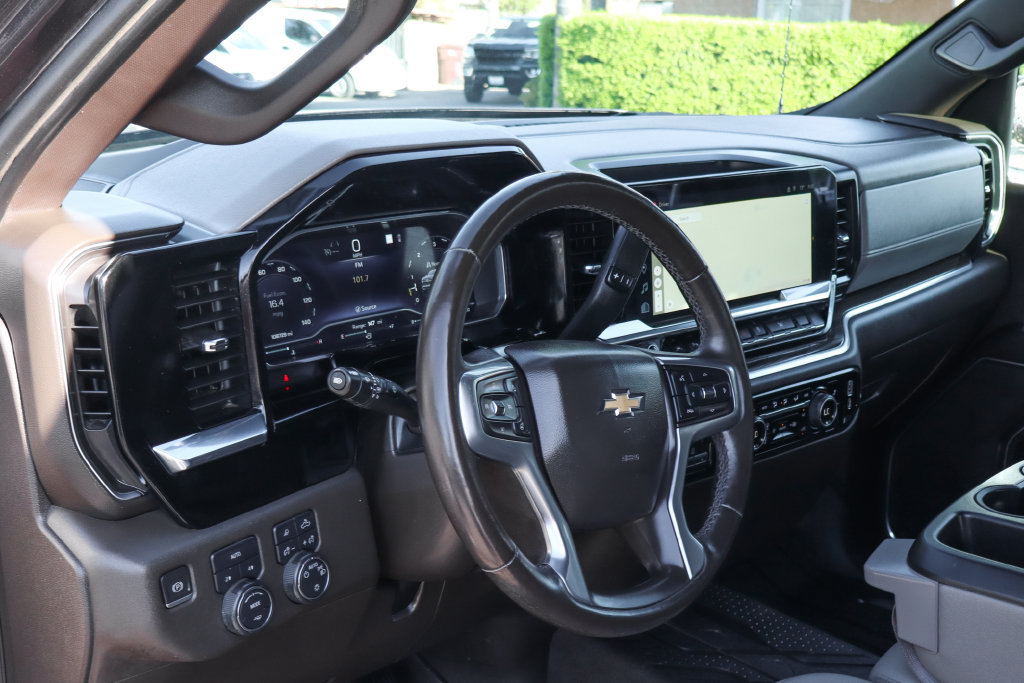 Used 2022 Chevrolet Silverado 1500 LT w/ Max Trailering Package AWD/4WD image 23