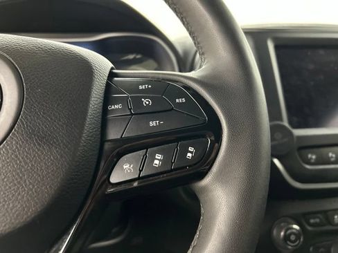Used 2023 Jeep Cherokee Altitude Lux AWD/4WD image 10