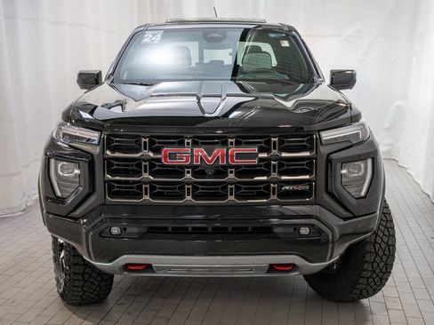 Used 2024 GMC Canyon AT4X image 2