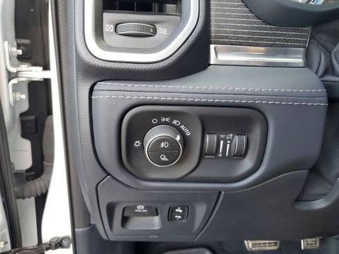 Used 2022 RAM 1500 Limited RWD image 28