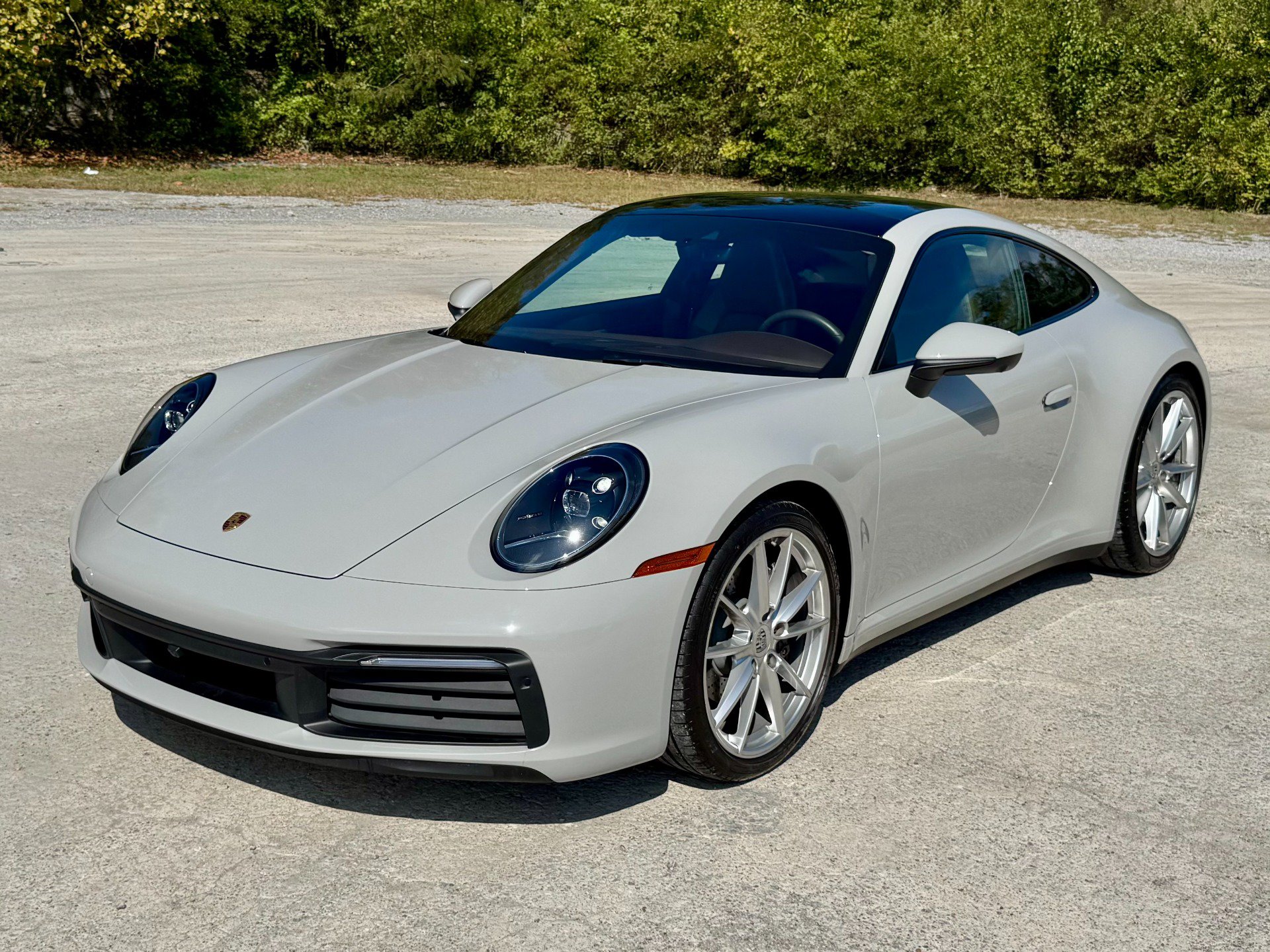 Used 2021 Porsche 911 Carrera image 2