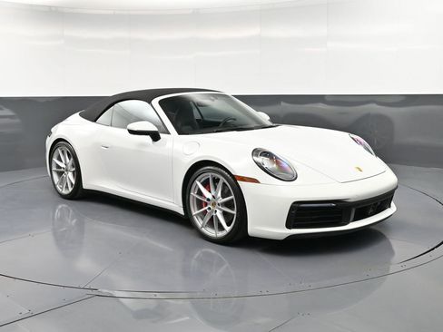 Certified 2020 Porsche 911 Carrera 4S AWD/4WD image 10