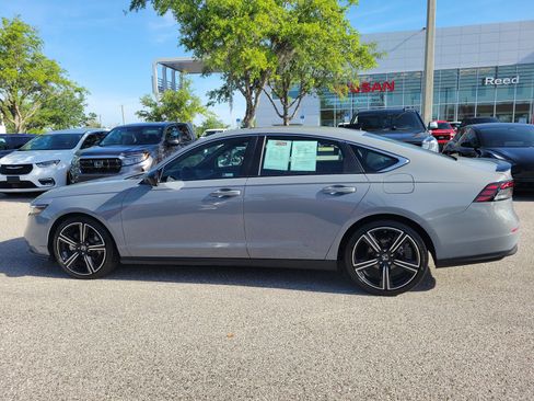 Used 2025 Honda Accord Sport image 9