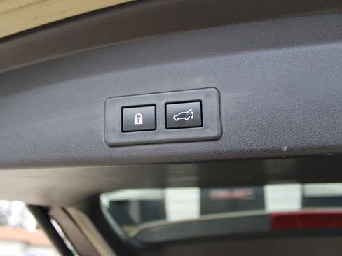 Used 2023 Subaru Ascent Limited w/ Technology Package image 36