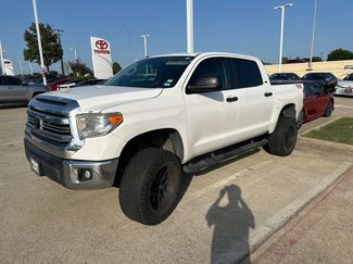 Used 2017 Toyota Tundra SR5 w/ SR5 Upgrade Package RWD video 1