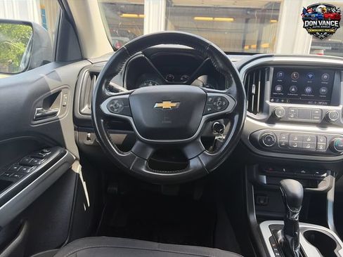 Used 2022 Chevrolet Colorado LT w/ LT Convenience Package RWD image 13