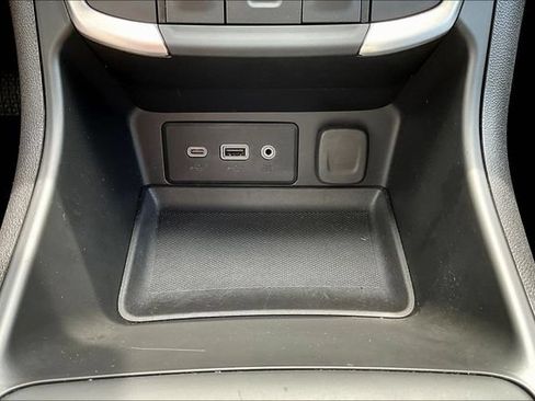 Used 2024 GMC Terrain SLE w/ Driver Convenience Package AWD/4WD image 15