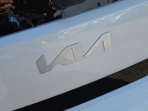 Used 2022 Kia Soul LX image 13