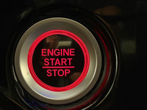 Used 2019 Honda Pilot Elite image 16