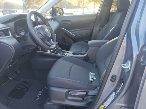 Certified 2025 Toyota Corolla Cross LE image 15