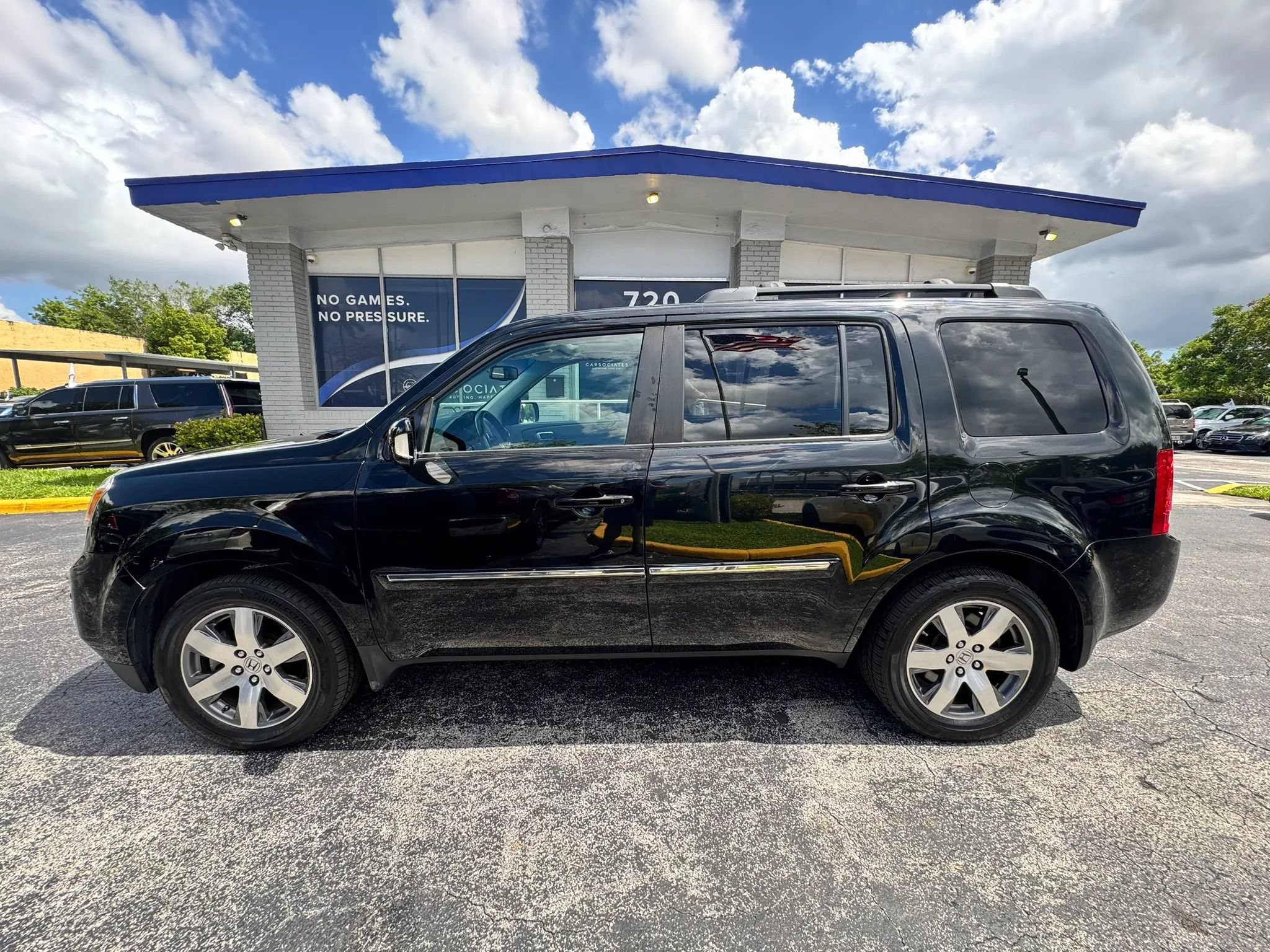 Used 2015 Honda Pilot Touring image 9