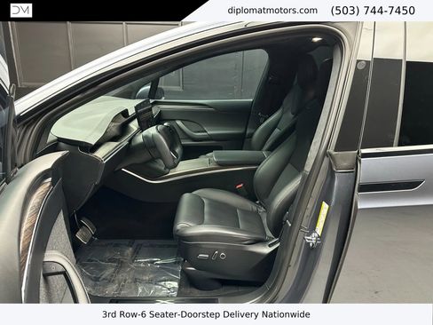 Used 2023 Tesla Model X Standard Sport Utility 4D image 18