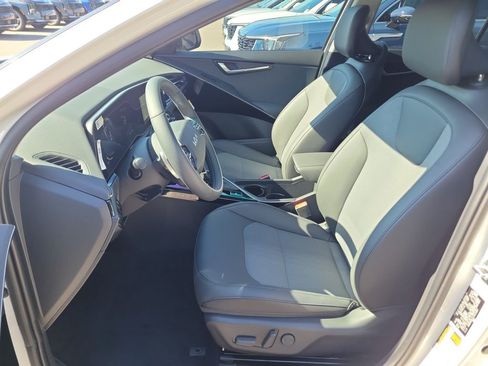 New 2026 Kia Niro EX FWD image 21