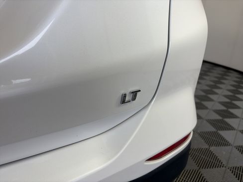 Used 2024 Chevrolet Equinox LT w/ LPO, Floor Liner Package image 17