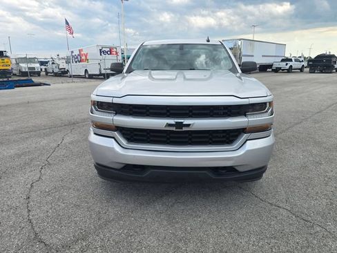 Used 2016 Chevrolet Silverado 1500 Custom w/ Custom Convenience Package AWD/4WD image 9