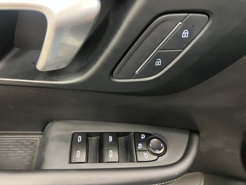 Used 2025 Buick Enclave Preferred FWD image 33