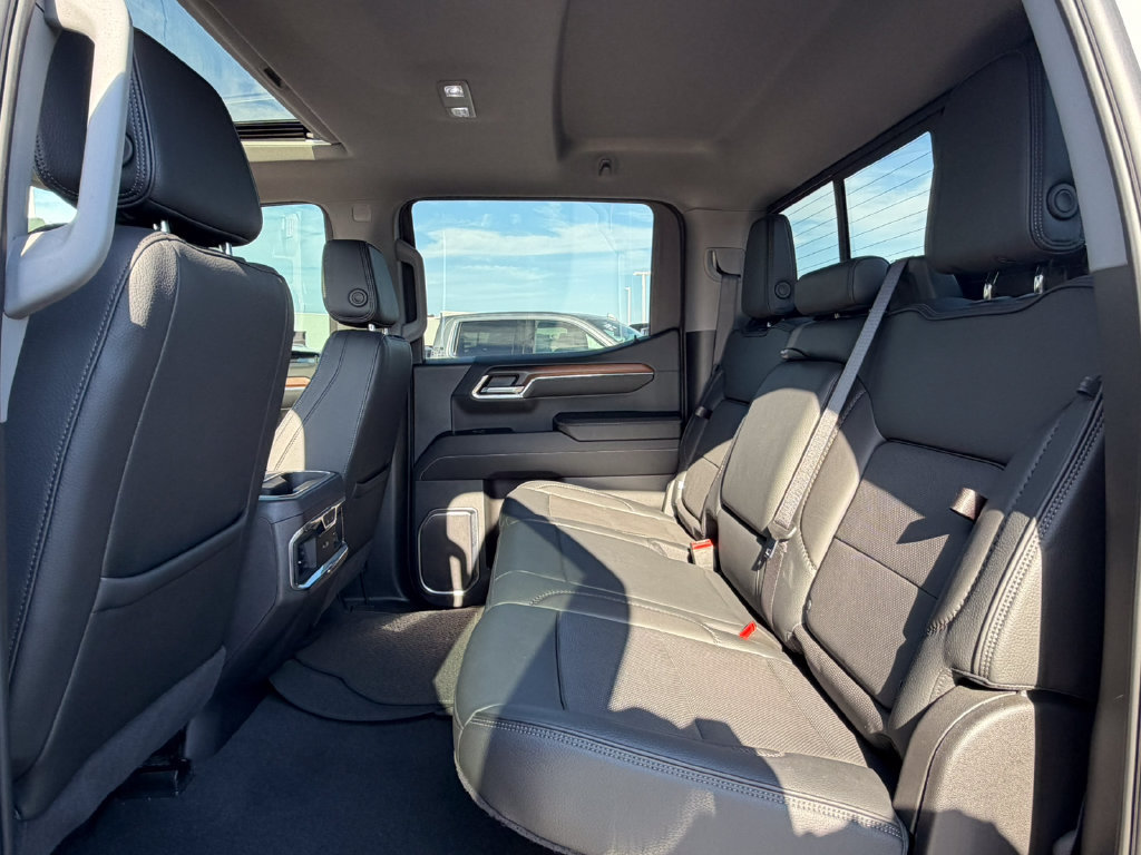 Used 2024 GMC Sierra 1500 Denali AWD/4WD image 34