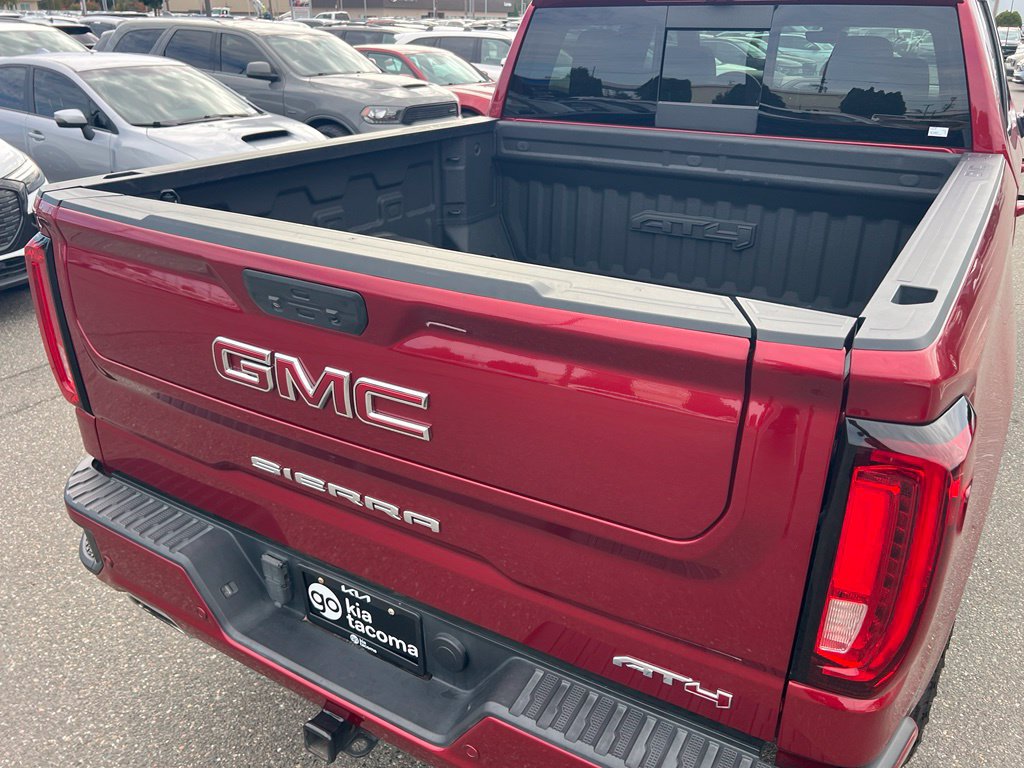 Used 2020 GMC Sierra 1500 AT4 w/ AT4 Premium Package AWD/4WD image 8