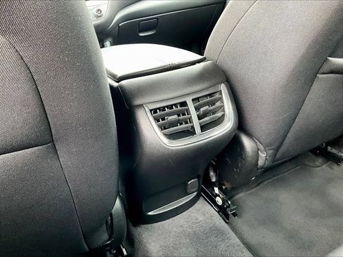 Used 2023 Chevrolet Malibu LT FWD image 13