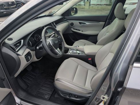 Certified 2024 INFINITI QX50 Luxe AWD/4WD image 8