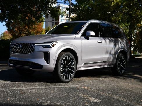 New 2026 Volvo XC90 B6 Plus w/ Protection Package Premier image 3
