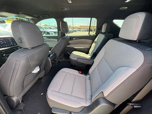Used 2024 Chevrolet Traverse LT w/ Enhanced Driving Package AWD/4WD image 6