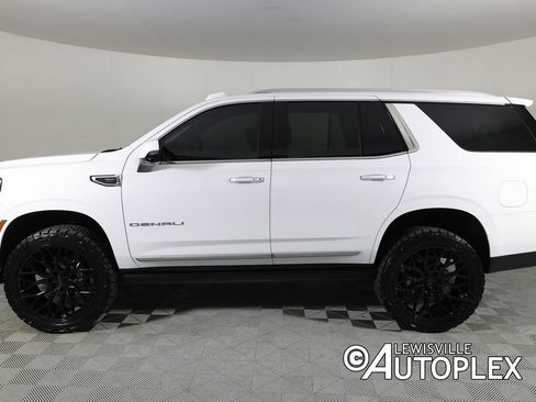 Used 2026 GMC Yukon Denali w/ Sun & Power Step Package AWD/4WD image 8