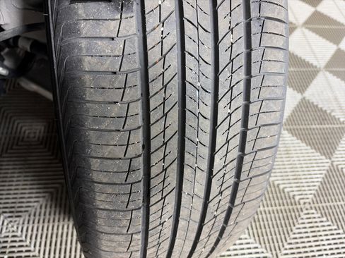 Certified 2025 Nissan Rogue SV image 12