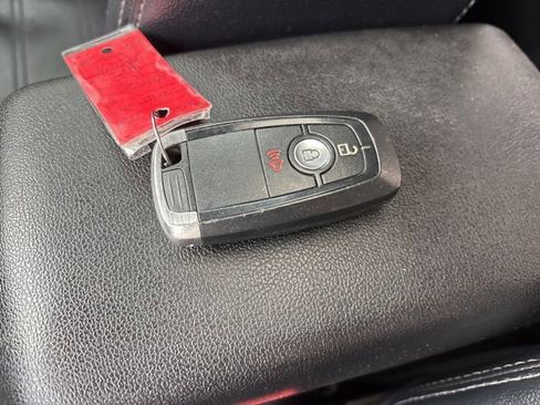 Used 2018 Ford EcoSport Titanium image 48