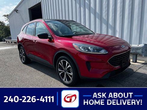 Used 2022 Ford Escape SE w/ SE Sport Appearance Package AWD/4WD image 1
