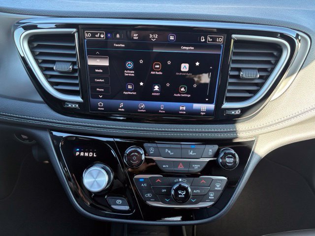 New 2027 Chrysler Pacifica Select FWD image 29
