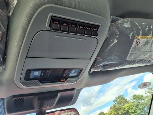 New 2026 Ford F350 XL w/ XL Chrome Package image 15