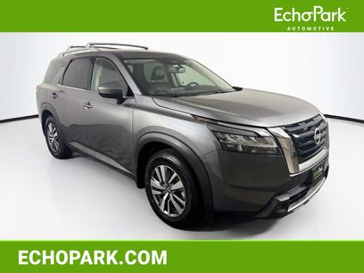 Used 2022 Nissan Pathfinder SL