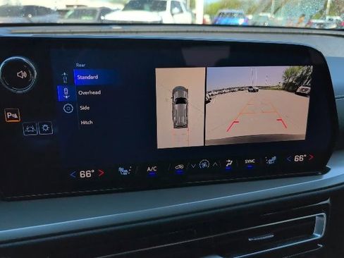 New 2026 Chevrolet Traverse LT w/ Midnight/Sport Edition FWD image 23