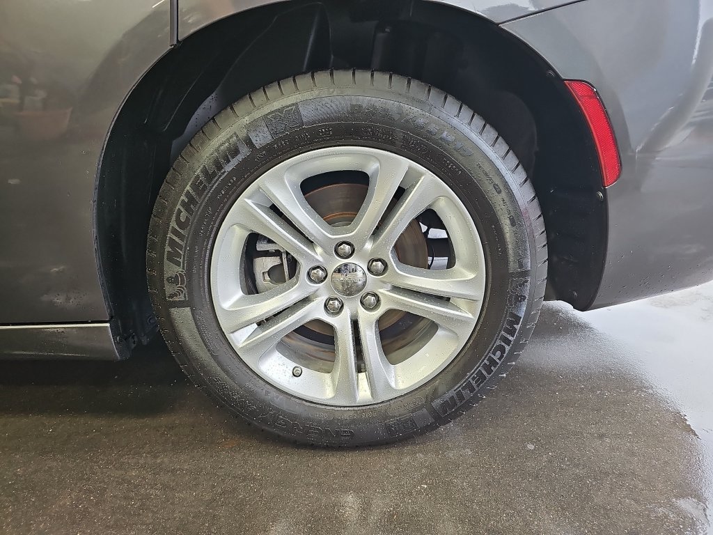 Used 2022 Dodge Charger SXT RWD image 31