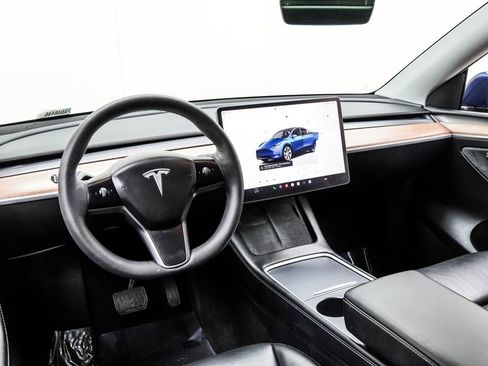 Used 2023 Tesla Model Y Performance AWD/4WD image 5