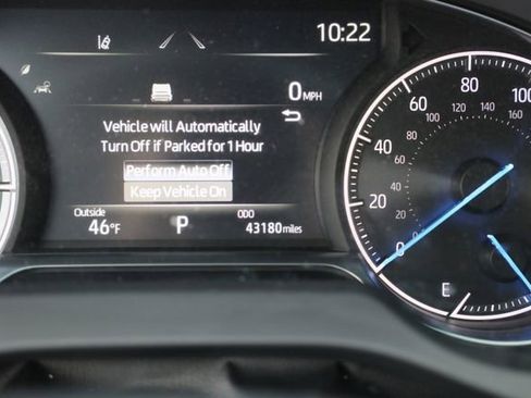 Used 2022 Toyota Venza XLE image 23